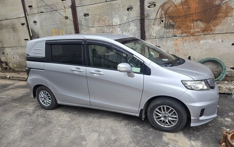 Honda Freed I, 2016 год, 1 300 000 рублей, 4 фотография
