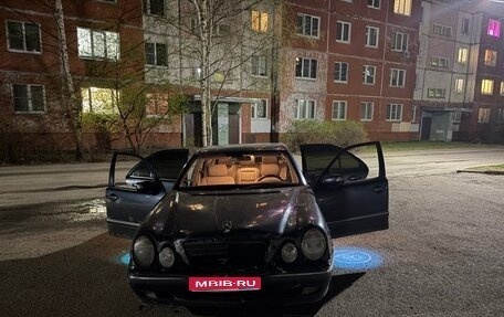 Mercedes-Benz E-Класс, 1999 год, 219 000 рублей, 1 фотография