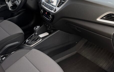 Hyundai Solaris II рестайлинг, 2019 год, 1 630 000 рублей, 8 фотография