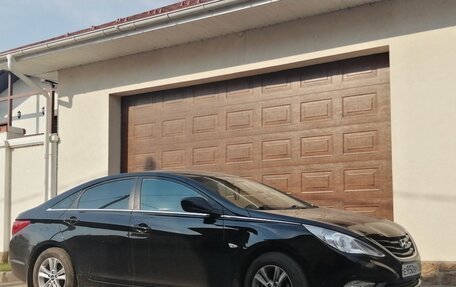 Hyundai Sonata VI, 2012 год, 940 000 рублей, 5 фотография