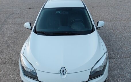 Renault Megane III, 2013 год, 700 000 рублей, 2 фотография