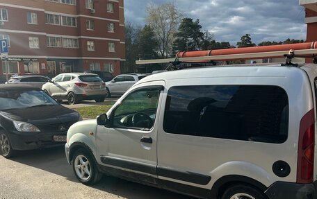 Renault Kangoo II рестайлинг, 2002 год, 330 000 рублей, 3 фотография