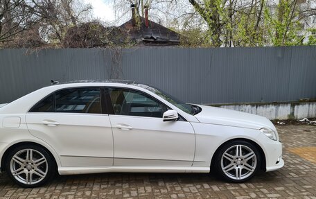 Mercedes-Benz E-Класс, 2010 год, 1 580 000 рублей, 4 фотография