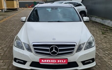 Mercedes-Benz E-Класс, 2010 год, 1 580 000 рублей, 1 фотография