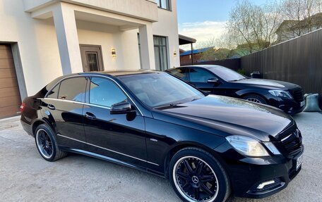 Mercedes-Benz E-Класс, 2009 год, 1 335 000 рублей, 1 фотография