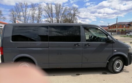 Volkswagen Caravelle T5, 2013 год, 1 500 000 рублей, 3 фотография