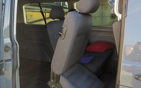 Volkswagen Caravelle T5, 2013 год, 1 500 000 рублей, 13 фотография