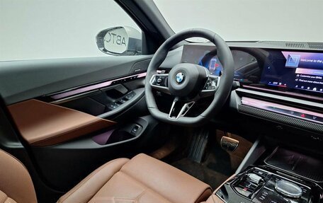 BMW 5 серия, 2025 год, 9 555 000 рублей, 20 фотография