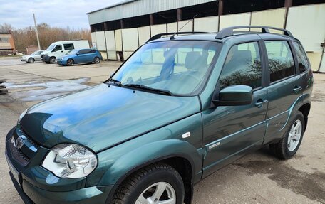 Chevrolet Niva I рестайлинг, 2015 год, 790 000 рублей, 1 фотография