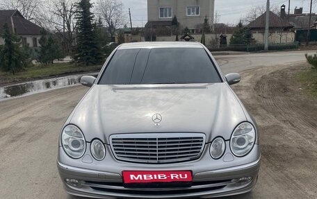Mercedes-Benz E-Класс, 2003 год, 950 000 рублей, 1 фотография