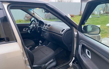 Skoda Fabia II, 2009 год, 600 000 рублей, 10 фотография