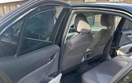 Toyota Camry, 2021 год, 2 200 000 рублей, 6 фотография