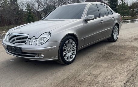 Mercedes-Benz E-Класс, 2003 год, 950 000 рублей, 2 фотография