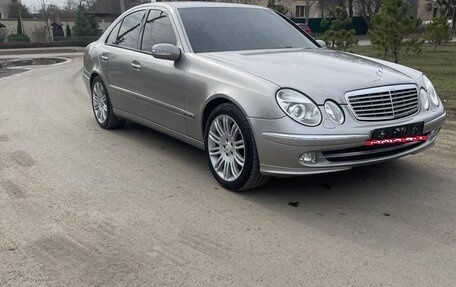 Mercedes-Benz E-Класс, 2003 год, 950 000 рублей, 3 фотография