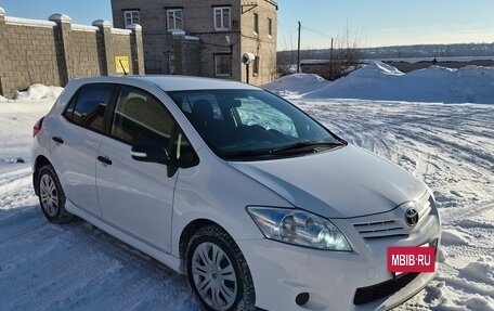 Toyota Auris II, 2010 год, 750 000 рублей, 2 фотография