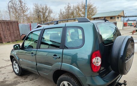 Chevrolet Niva I рестайлинг, 2015 год, 790 000 рублей, 4 фотография