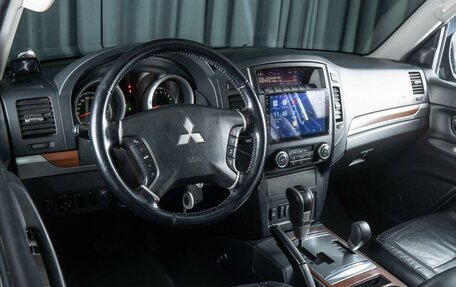 Mitsubishi Pajero IV, 2007 год, 1 551 500 рублей, 6 фотография