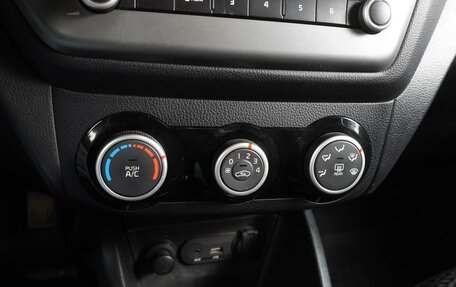 KIA Rio III рестайлинг, 2016 год, 799 000 рублей, 12 фотография