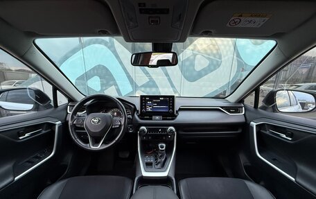 Toyota RAV4, 2021 год, 3 370 000 рублей, 2 фотография