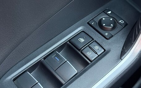 Toyota RAV4, 2021 год, 3 370 000 рублей, 16 фотография