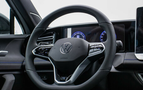 Volkswagen Tiguan, 2025 год, 5 600 000 рублей, 14 фотография