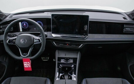 Volkswagen Tiguan, 2025 год, 5 600 000 рублей, 12 фотография