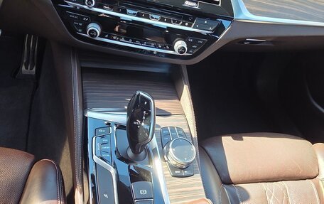 BMW 5 серия, 2018 год, 4 500 000 рублей, 8 фотография