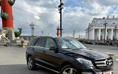 Mercedes-Benz GLE, 2017 год, 3 750 000 рублей, 2 фотография