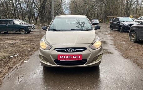 Hyundai Solaris II рестайлинг, 2014 год, 785 000 рублей, 2 фотография