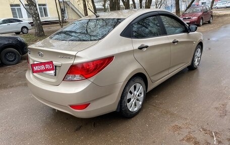 Hyundai Solaris II рестайлинг, 2014 год, 785 000 рублей, 4 фотография