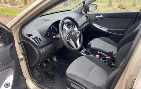 Hyundai Solaris II рестайлинг, 2014 год, 785 000 рублей, 10 фотография