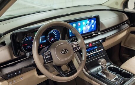 KIA Carnival, 2020 год, 3 950 000 рублей, 8 фотография