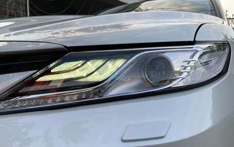 Toyota Camry, 2021 год, 5 500 000 рублей, 6 фотография