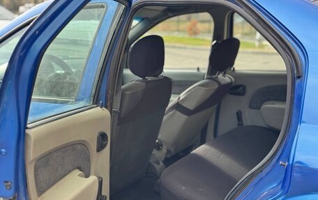 Renault Logan I, 2005 год, 180 000 рублей, 10 фотография