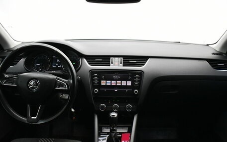 Skoda Octavia, 2017 год, 1 750 000 рублей, 5 фотография