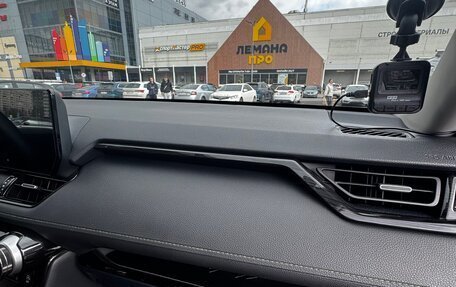 Toyota RAV4, 2024 год, 4 000 000 рублей, 11 фотография