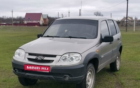 Chevrolet Niva I рестайлинг, 2010 год, 377 000 рублей, 7 фотография