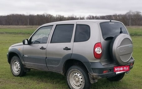 Chevrolet Niva I рестайлинг, 2010 год, 377 000 рублей, 6 фотография