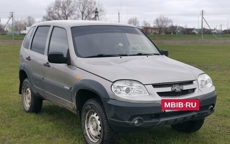 Chevrolet Niva I рестайлинг, 2010 год, 377 000 рублей, 4 фотография