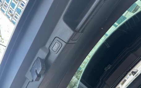 Land Rover Range Rover Evoque I, 2018 год, 2 700 000 рублей, 25 фотография