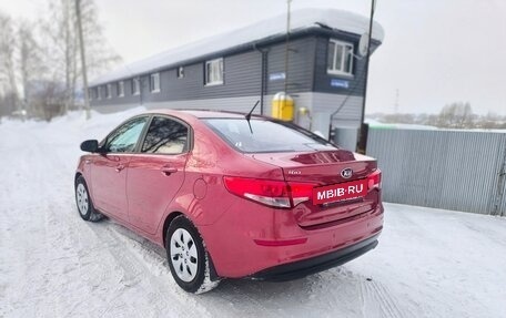 KIA Rio III рестайлинг, 2015 год, 690 000 рублей, 10 фотография