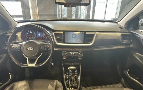 KIA Stonic, 2019 год, 1 800 000 рублей, 11 фотография