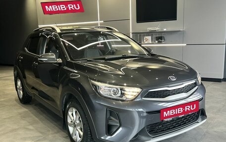 KIA Stonic, 2019 год, 1 800 000 рублей, 2 фотография