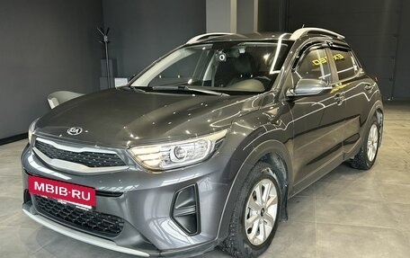KIA Stonic, 2019 год, 1 800 000 рублей, 4 фотография