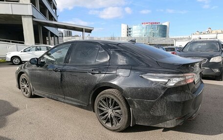 Toyota Camry, 2021 год, 3 099 000 рублей, 2 фотография