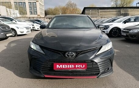 Toyota Camry, 2021 год, 3 099 000 рублей, 6 фотография