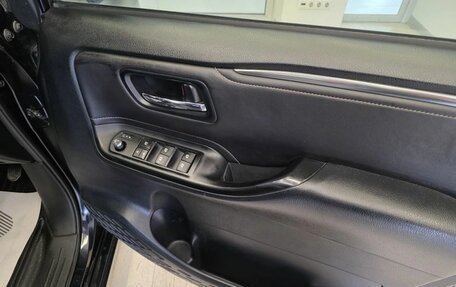 Toyota Voxy III, 2015 год, 1 800 000 рублей, 16 фотография