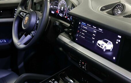 Porsche Cayenne III, 2024 год, 15 950 000 рублей, 25 фотография