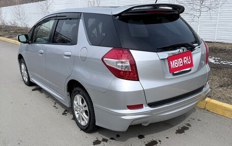 Honda Fit Shuttle I рестайлинг, 2012 год, 1 200 000 рублей, 3 фотография