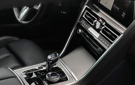 BMW 8 серия, 2021 год, 7 390 000 рублей, 17 фотография